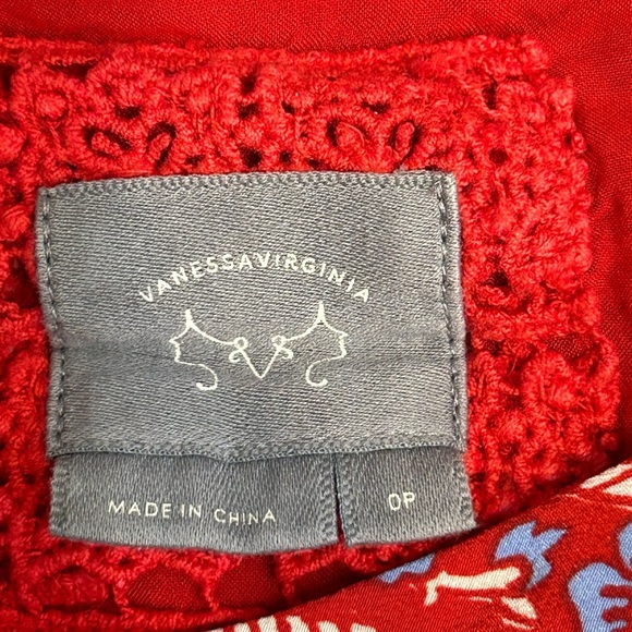 Anthropologie Vanessa Virginia Isabelle Red Silk Floral Bell Sleeves, size 0P - Picture 7 of 11